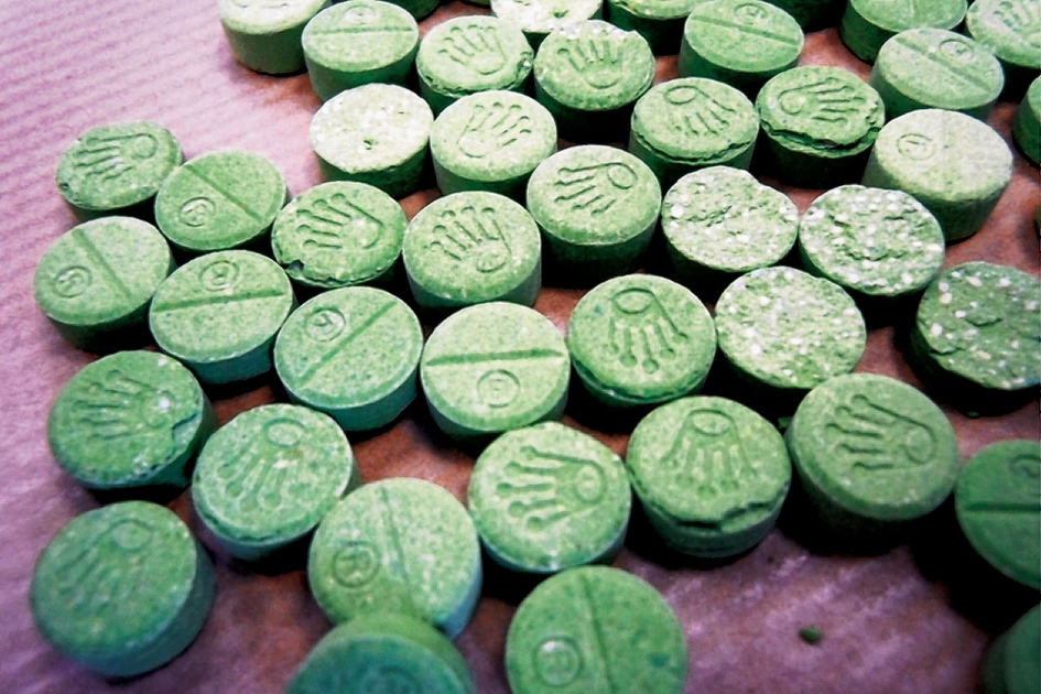 Зеленые таблетки наркотики суженые зрачки наркотики